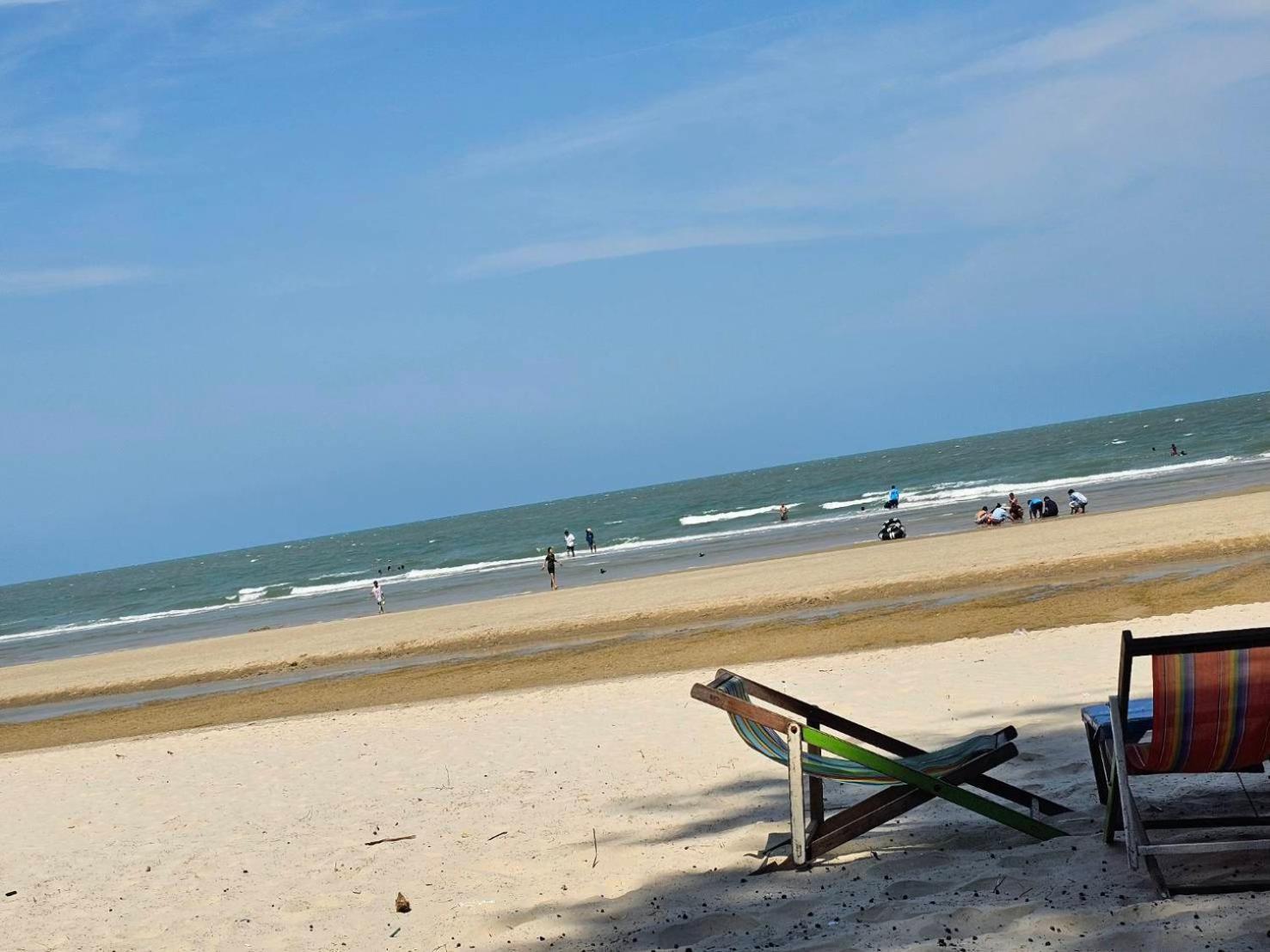 Ocean Blue Huahin Guesthouse Exterior photo