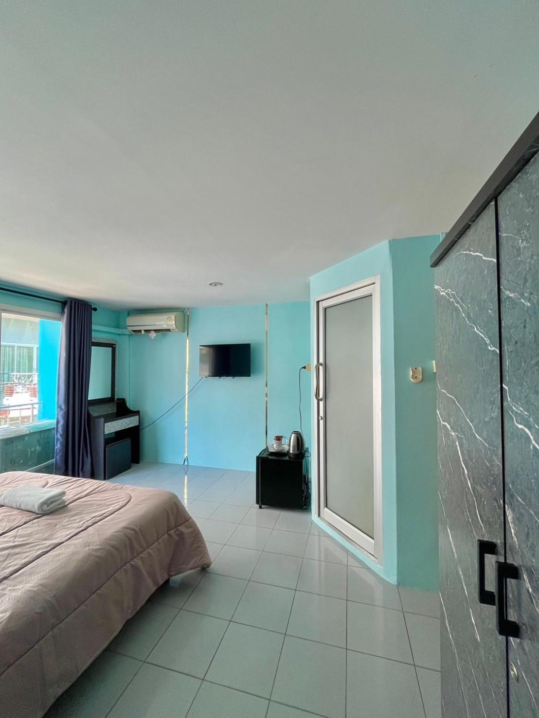 Ocean Blue Huahin Guesthouse Exterior photo